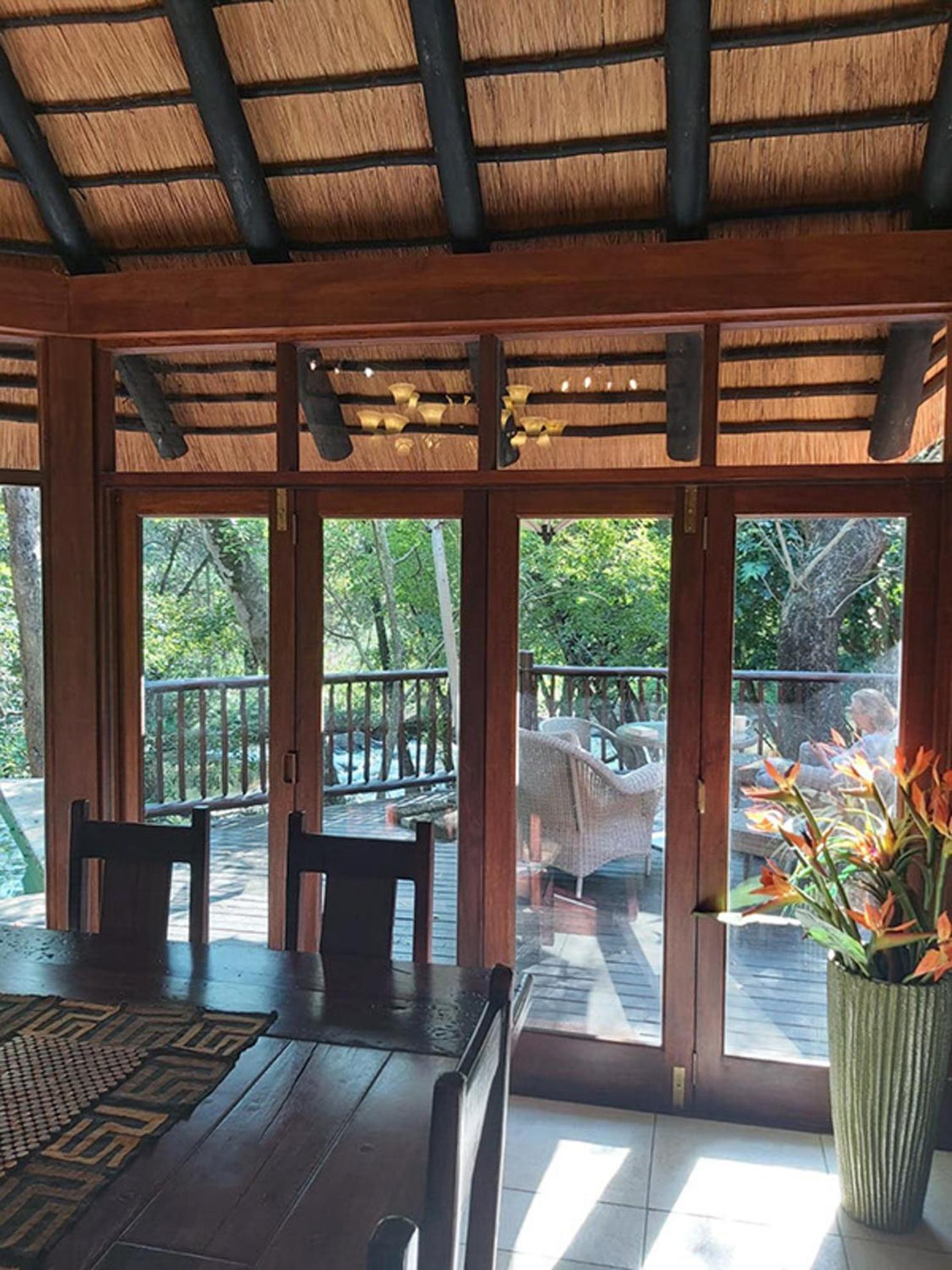 Dreamy 3 Bedroom Villa On The Edge Of The Sabie River In Kruger Park Lodge Hazyview Luaran gambar